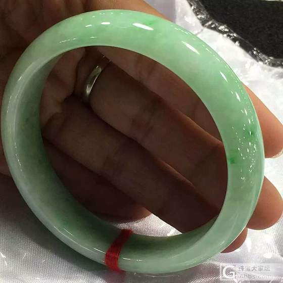 求购60翡翠手镯，给老妈的。价格3000-4000左右吧_手镯翡翠