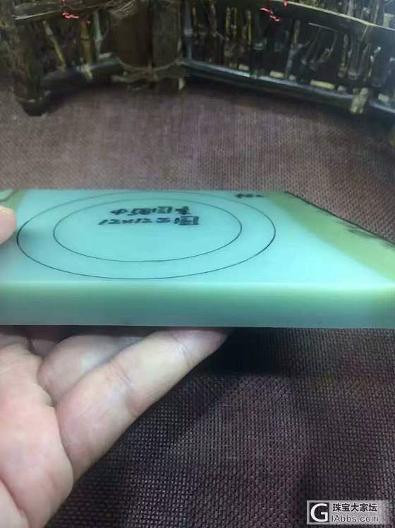 一块粉青青的碧玉料子，准备切58的手镯，应该还能出些小件，后续再发帖_明料碧玉和田玉
