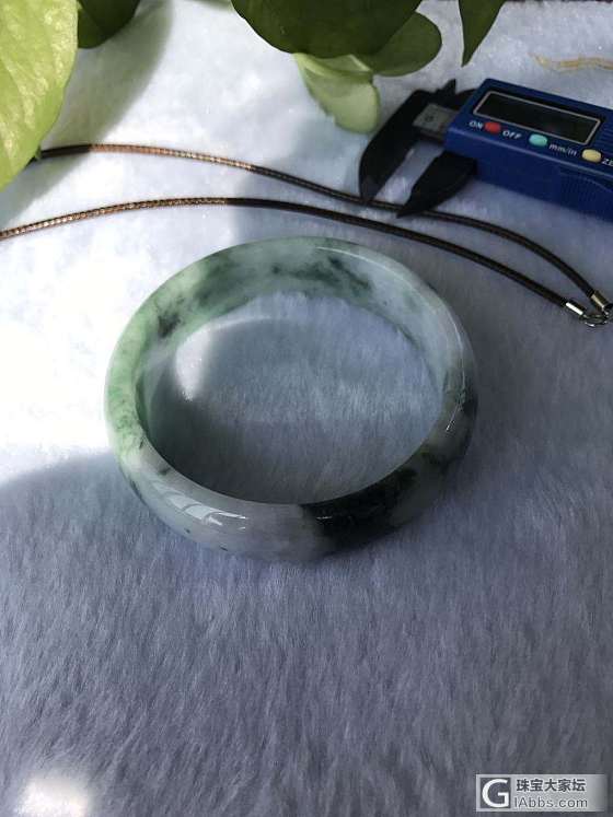 求购60翡翠手镯，给老妈的。价格3000-4000左右吧_手镯翡翠