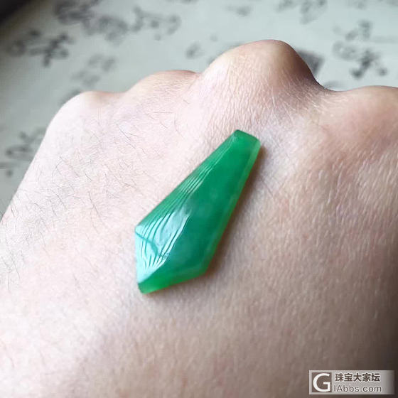 一条绿领带_戒面翡翠