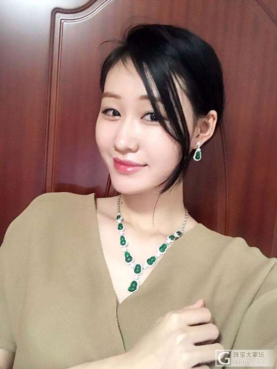 葫芦翡翠套链 价位中六 可以觉得还可以吗？_项链翡翠