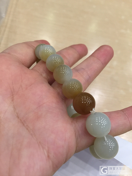 且末白糖手串～纠结要不要留⋯⋯_珠串和田玉