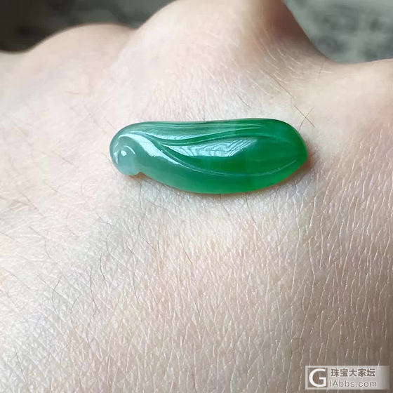 一朵阳绿兰花_挂件翡翠