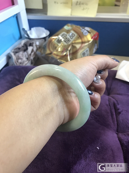 上次让大家给看的镯子到了！大家给看看能不能留_手镯翡翠