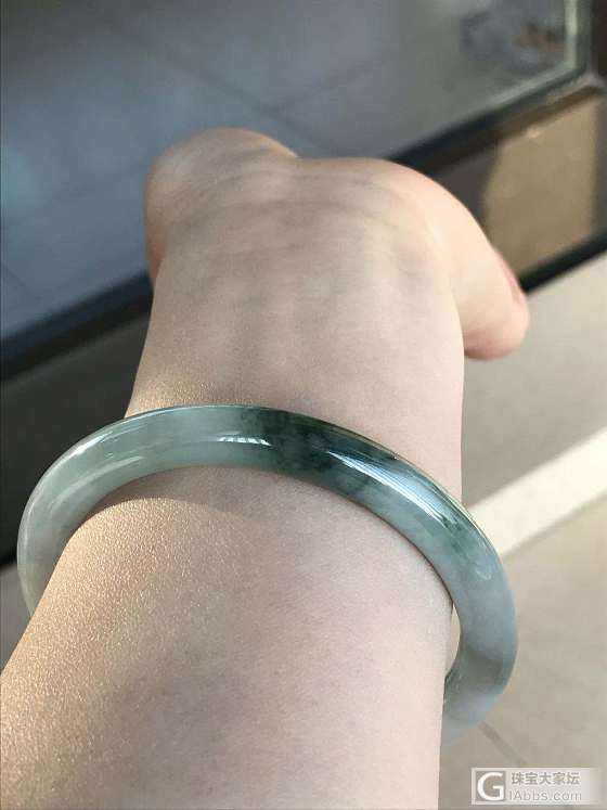 想入手个玉镯_翡翠