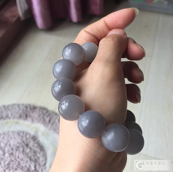 收了一串烟紫，借下妹子的图，还没收到。_珠串和田玉
