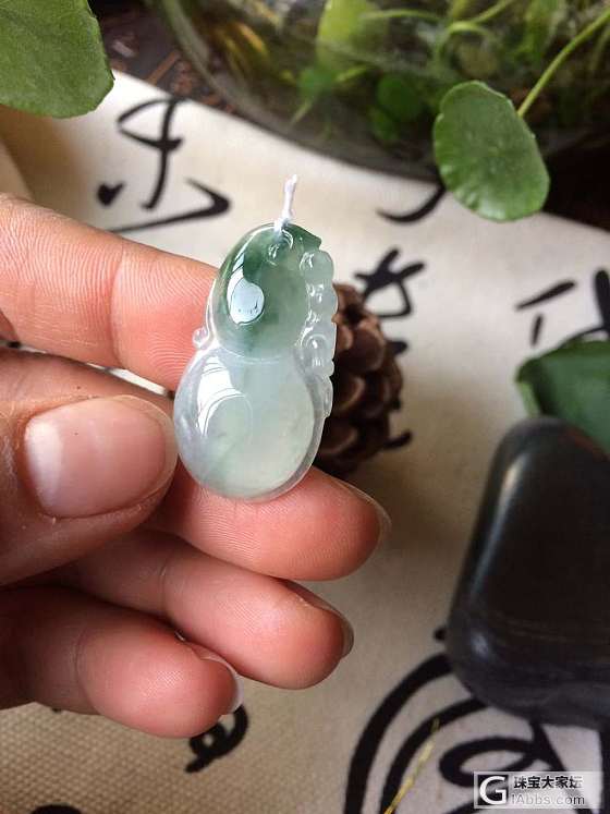 天然翡翠飘花葫芦！_挂件翡翠