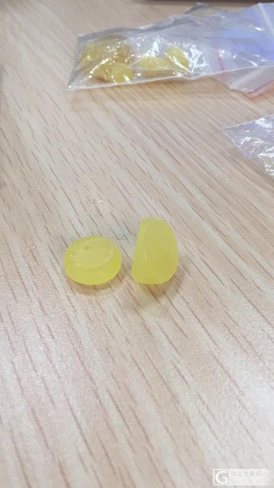 想出桶珠的，可惜有内裂！切了些小玩意儿_琥珀蜜蜡打磨