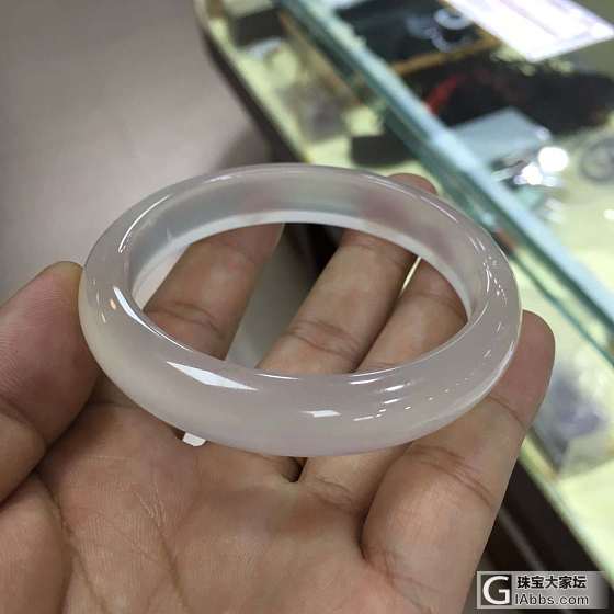马料高冰白冰出新货了_玉髓玛瑙