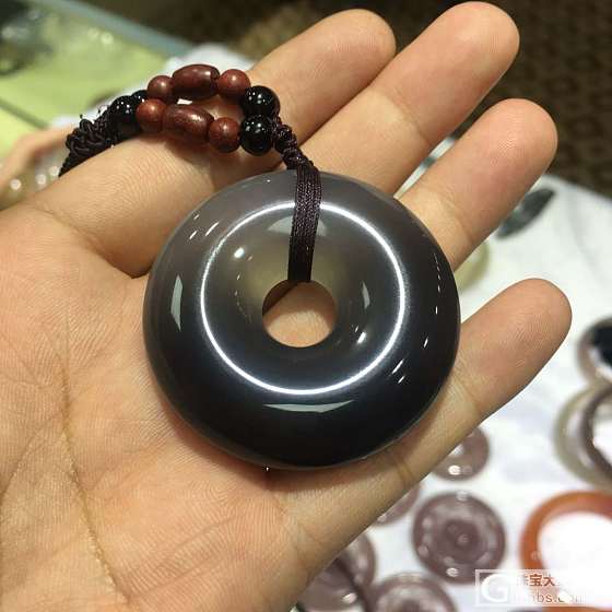 有没有点和田玉的味道_玉髓玛瑙