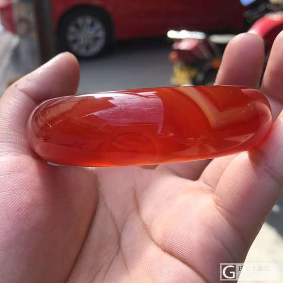 鸡血红_手镯玉髓