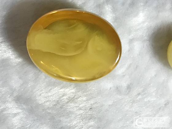 围观石头一堆_琥珀蜜蜡挂件