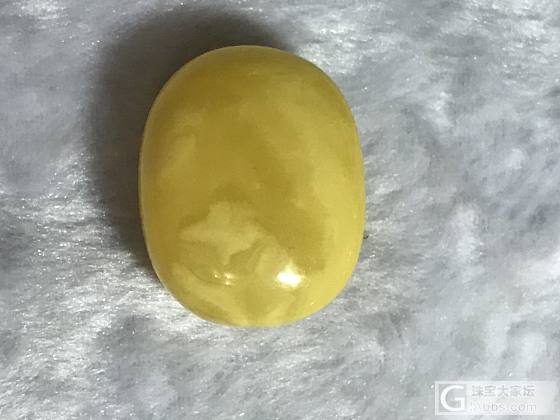 围观石头一堆_琥珀蜜蜡挂件