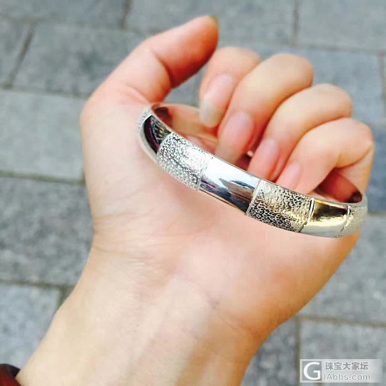 这款手镯怎么样？一节磨砂一节光面的节节高_金工手镯