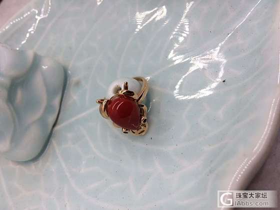 看，这是什么！ak心❤️型戒指💍，18k金镶嵌，完美品相，价格不高，喜欢的私信。_戒指