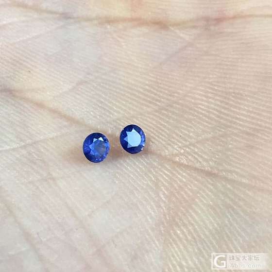 0.24克拉皇家蓝，3mm，今天平安夜福利150😘😍😊_蓝宝石