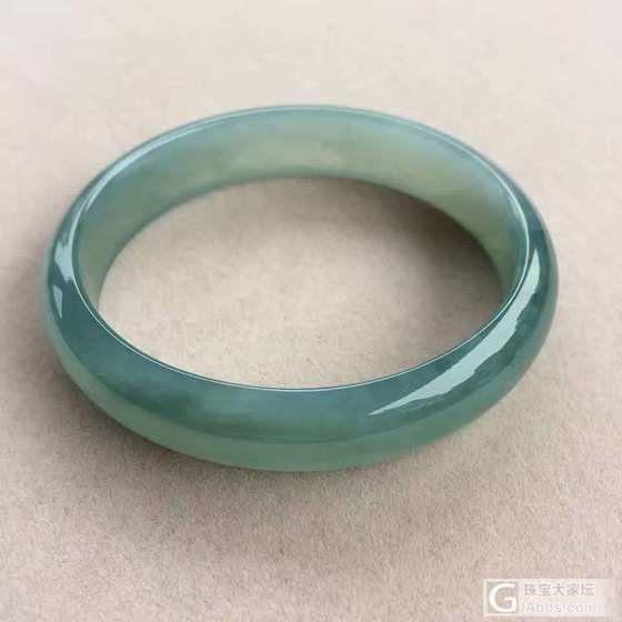 翡翠手镯_翡翠