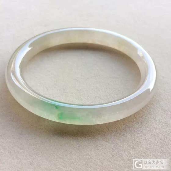 翡翠手镯_翡翠