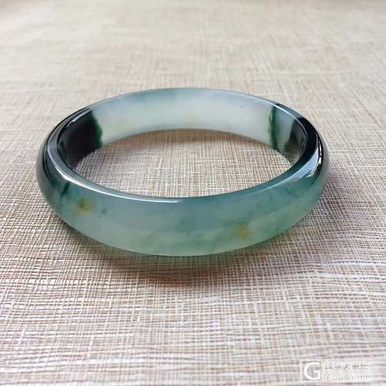 翡翠手镯_翡翠