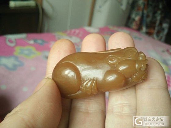 嗮嗮我的小兽😊_挂件和田玉