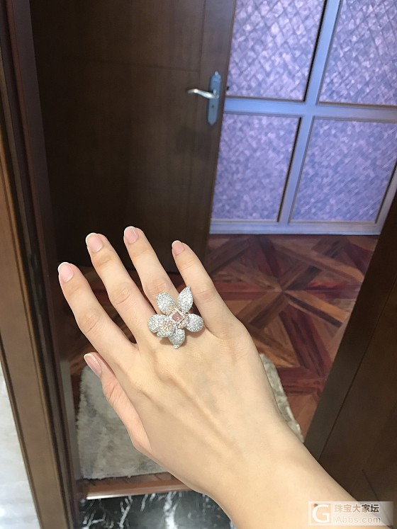 我的粉钻终于豪镶回来了！_镶嵌彩钻戒指
