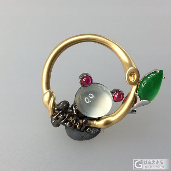 翡翠，大眼睛萌蛙与救命稻草_设计