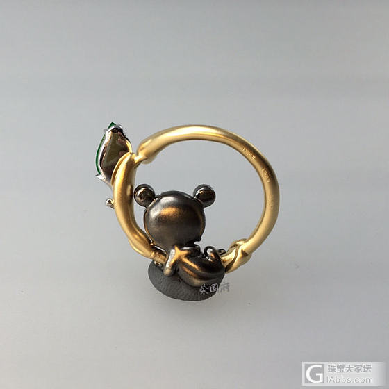 翡翠，大眼睛萌蛙与救命稻草_设计