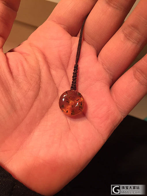 别人扔掉的一块杂缅甸，我捡来做个车轮_琥珀蜜蜡打磨