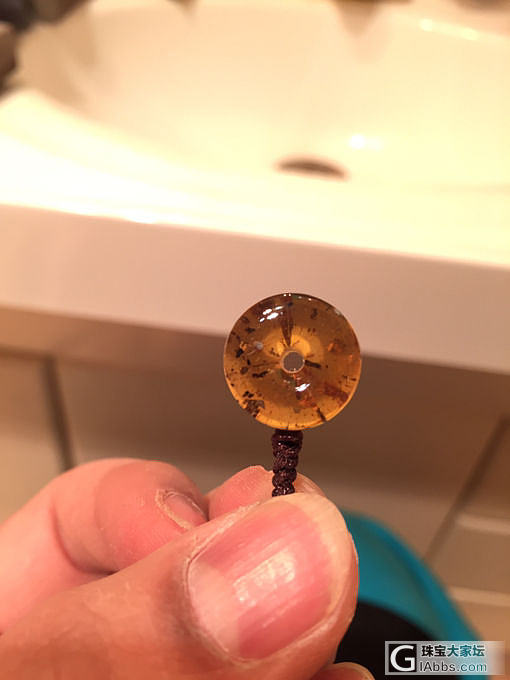 别人扔掉的一块杂缅甸，我捡来做个车轮_琥珀蜜蜡打磨