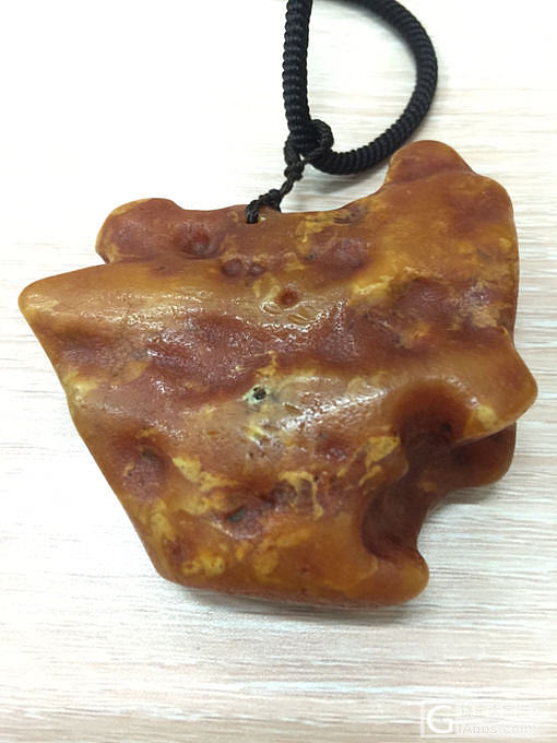 这块蜜蜡原石怎么办？打磨or不打磨？_原石打磨蜜蜡