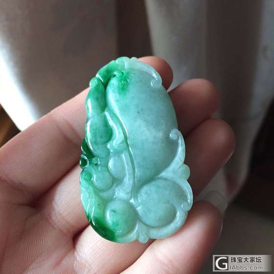 出手里的便宜货，明年想屯些精品小件_翡翠
