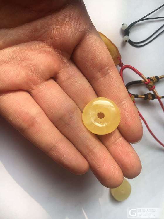 晒晒自己最近做的几个小件_菩提子打磨琥珀蜜蜡