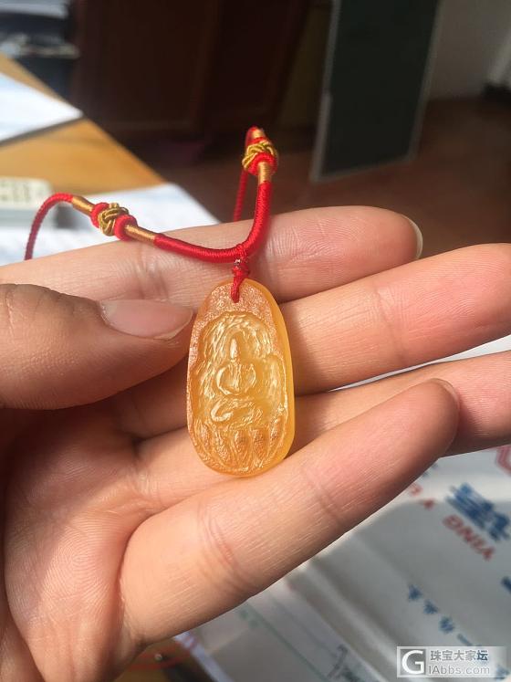 晒晒自己最近做的几个小件_菩提子打磨琥珀蜜蜡