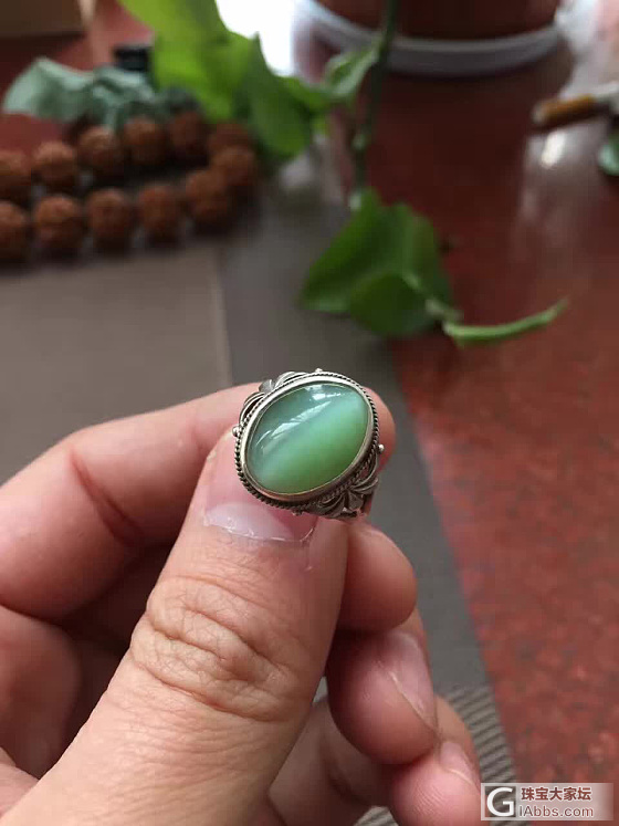 然而我连一毛钱都没有_戒指