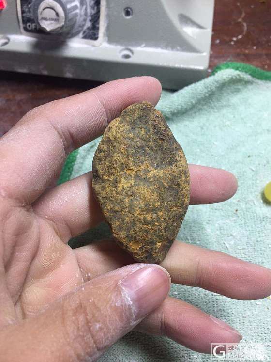赌白蜜_打磨蜜蜡