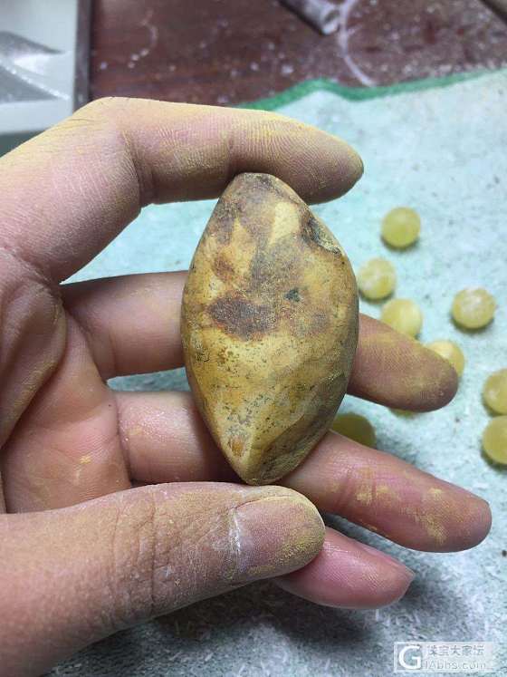 赌白蜜_打磨蜜蜡