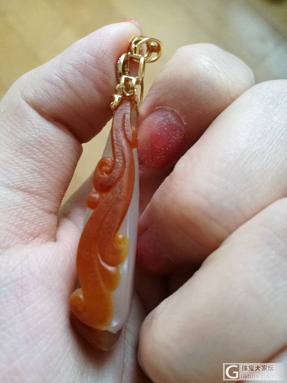 求各位朋友帮忙看看这个料子怎么样是籽料么_和田玉