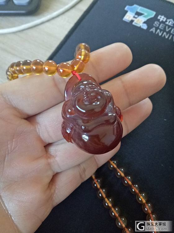 出棕红泊佛公_琥珀蜜蜡琥珀挂件