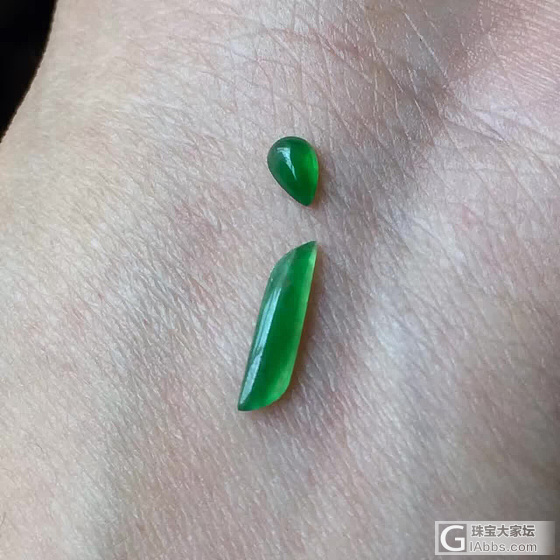 这能算阳绿么_戒面翡翠