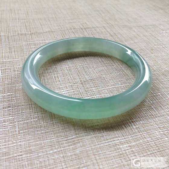 翡翠手镯_手镯翡翠