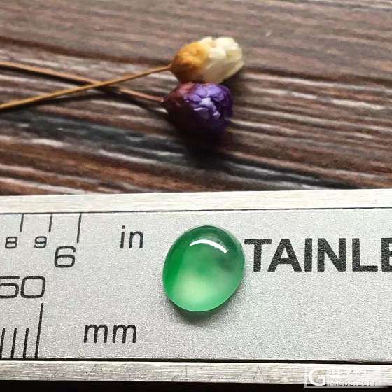 高冰 强荧光 飘绿 戒面_戒面翡翠