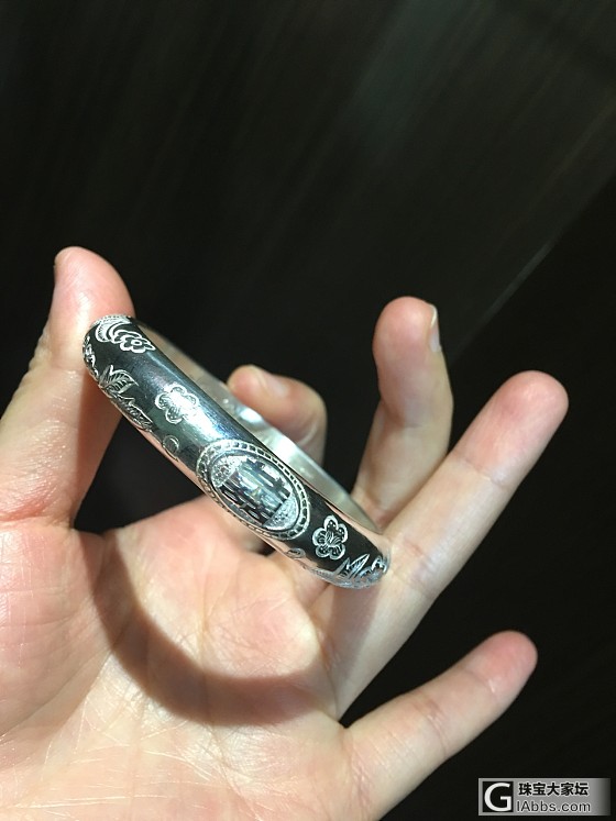 出个镯镯筹米收新镯_手镯银