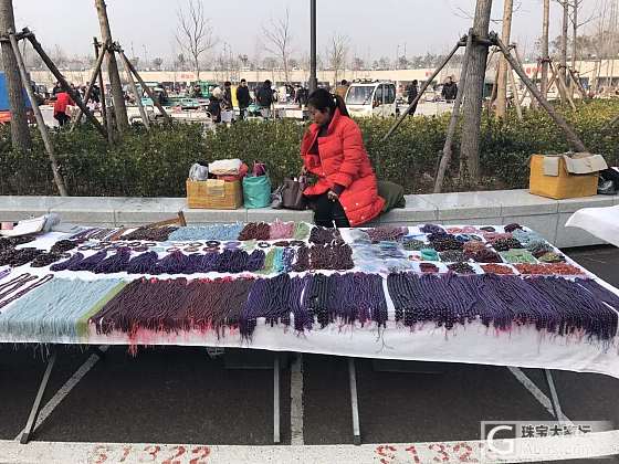 驱车80公里，水晶集市淘宝_水晶集散地