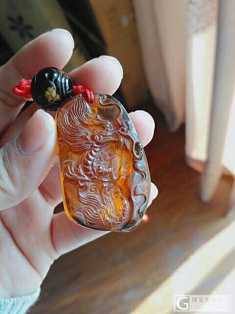抚顺琥珀龙牌_琥珀挂件