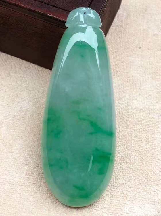 福瓜吊坠_翡翠