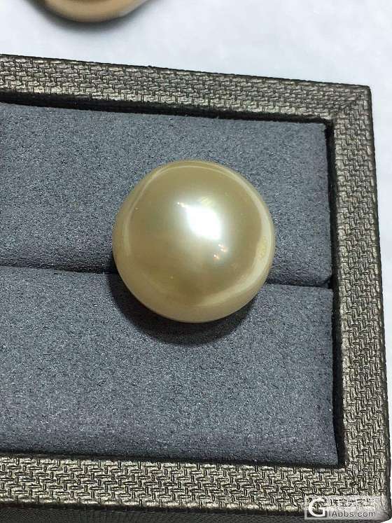 南洋金珠16.5mm一颗!!!!大溪地黑珠16mm一颗!!!_珍珠
