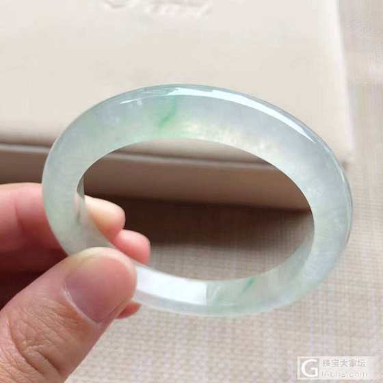 翡翠手镯_翡翠