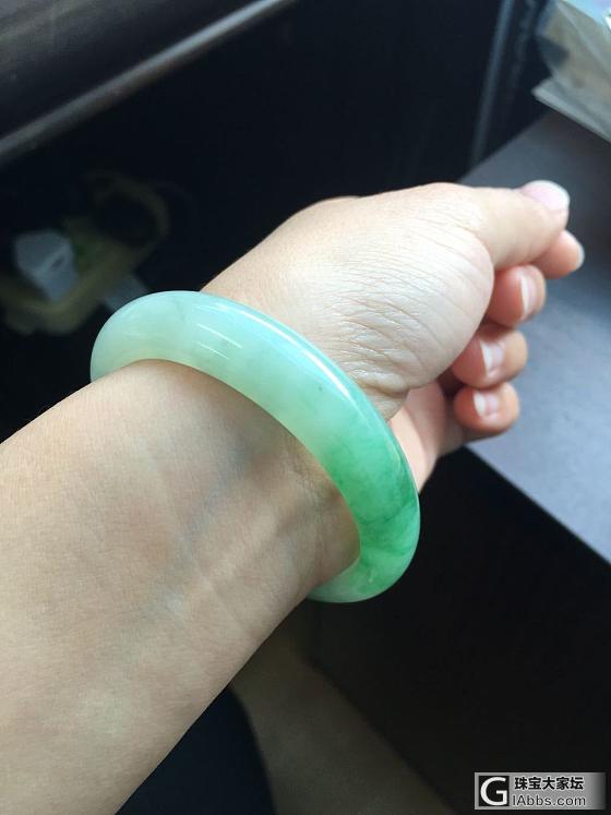 第一只翠镯，感觉美美哒_手镯翡翠