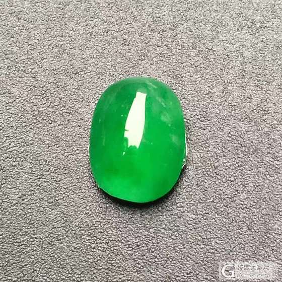 翡翠阳绿蛋面_蛋面翡翠