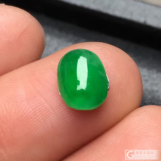 翡翠阳绿蛋面_蛋面翡翠